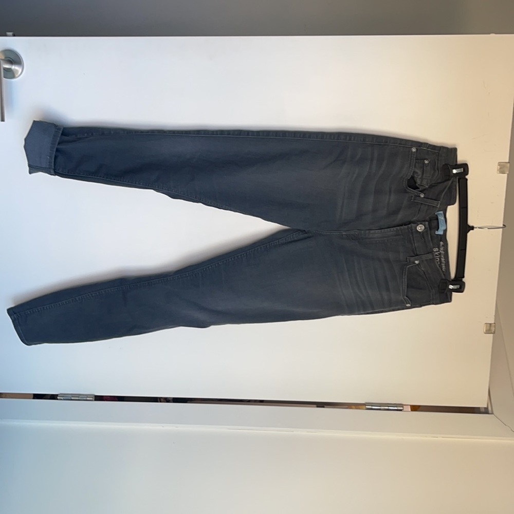 Gray - Picture 2 of 3